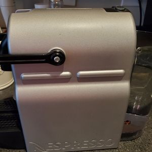 Nespresso Inissia by De'Longhi